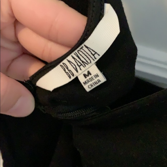 Back Flowy Top - Picture 3 of 3